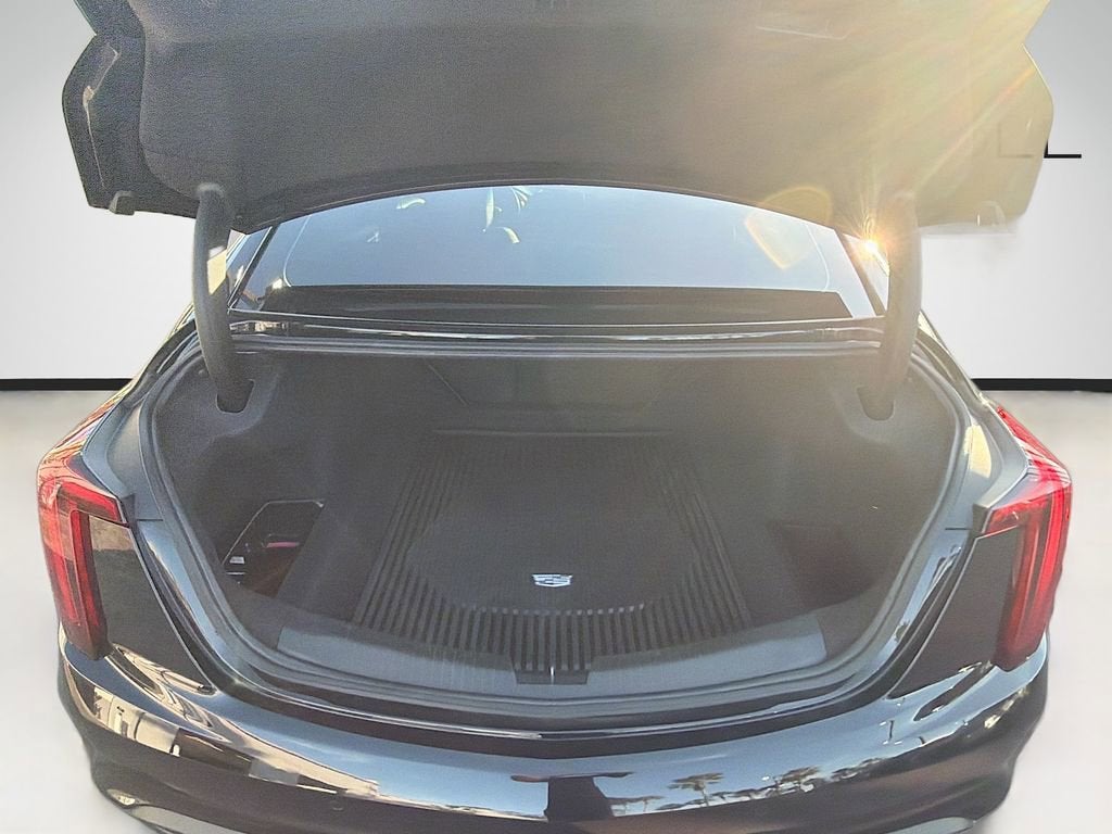 2022 Cadillac CT5 Premium Luxury