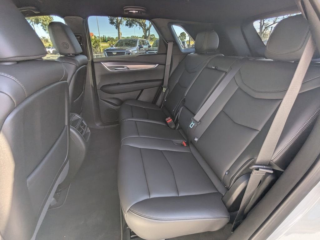 2025 Cadillac XT5 Luxury