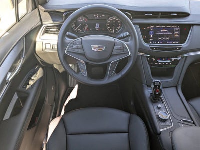 2025 Cadillac XT5 Luxury