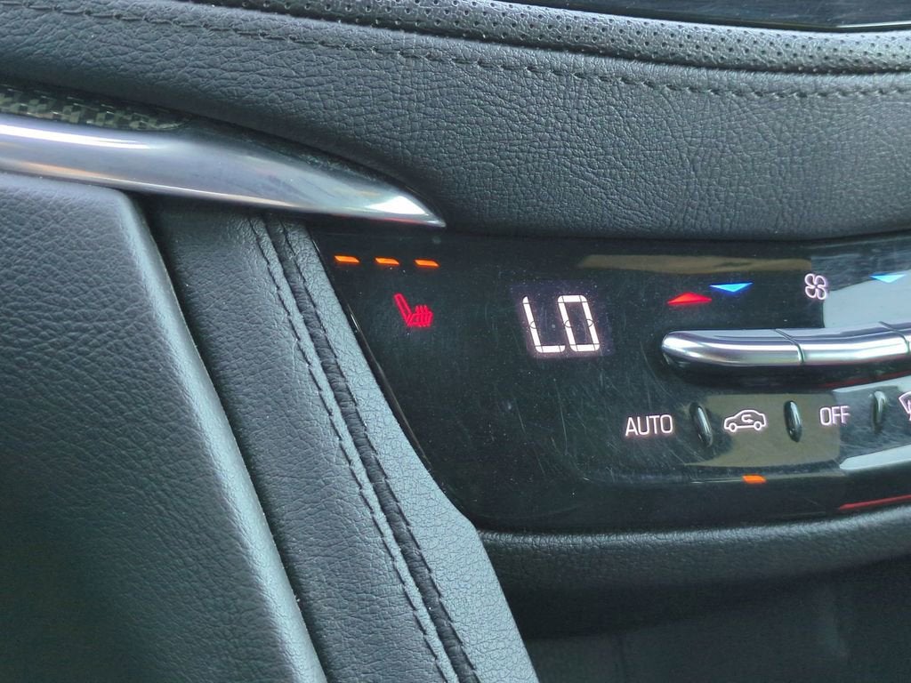 2021 Cadillac XT5 Sport