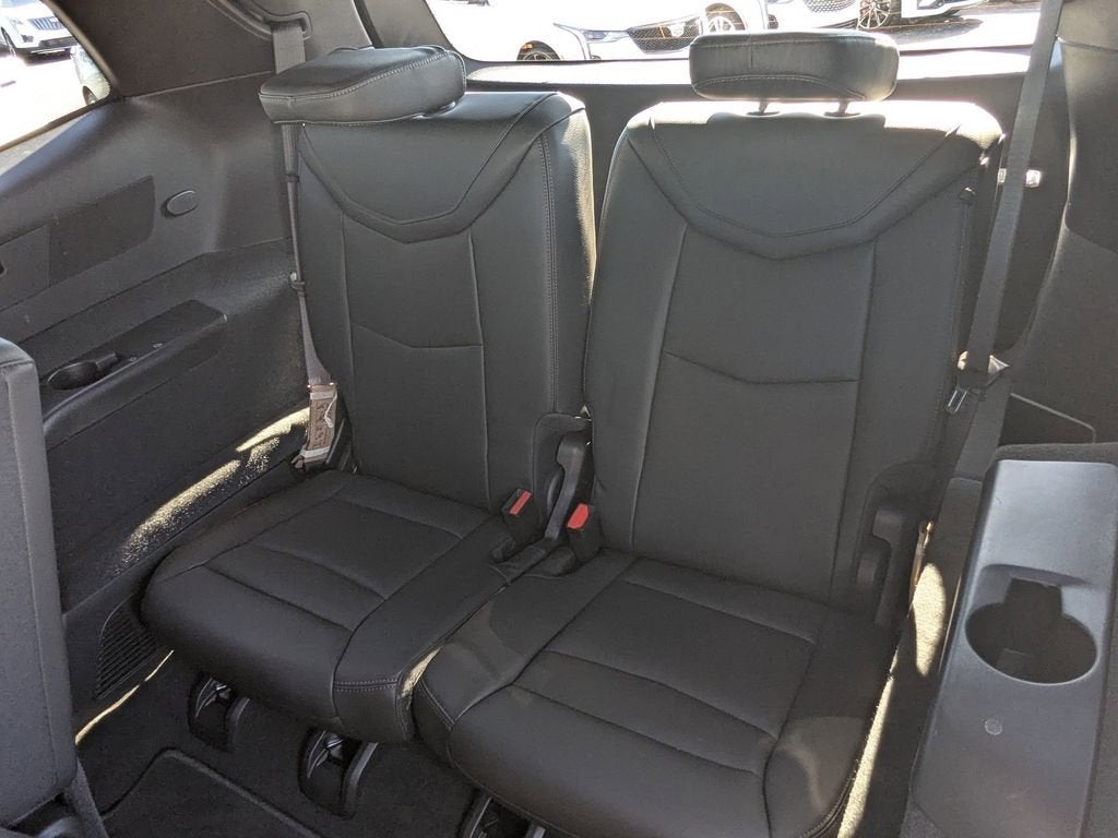 2025 Cadillac XT6 Luxury