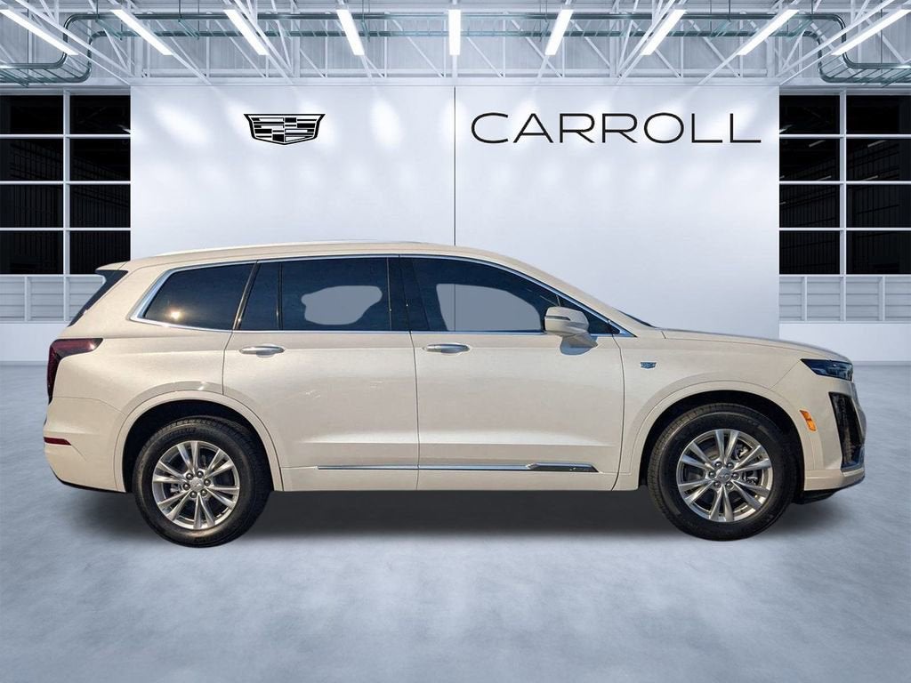 2025 Cadillac XT6 Luxury
