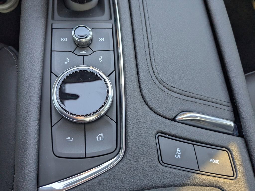 2025 Cadillac XT6 Luxury