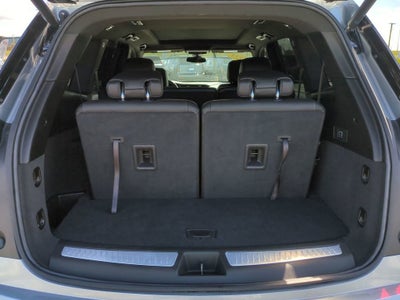 2025 Cadillac XT6 Luxury