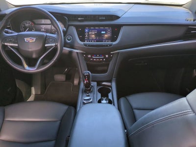 2025 Cadillac XT6 Luxury