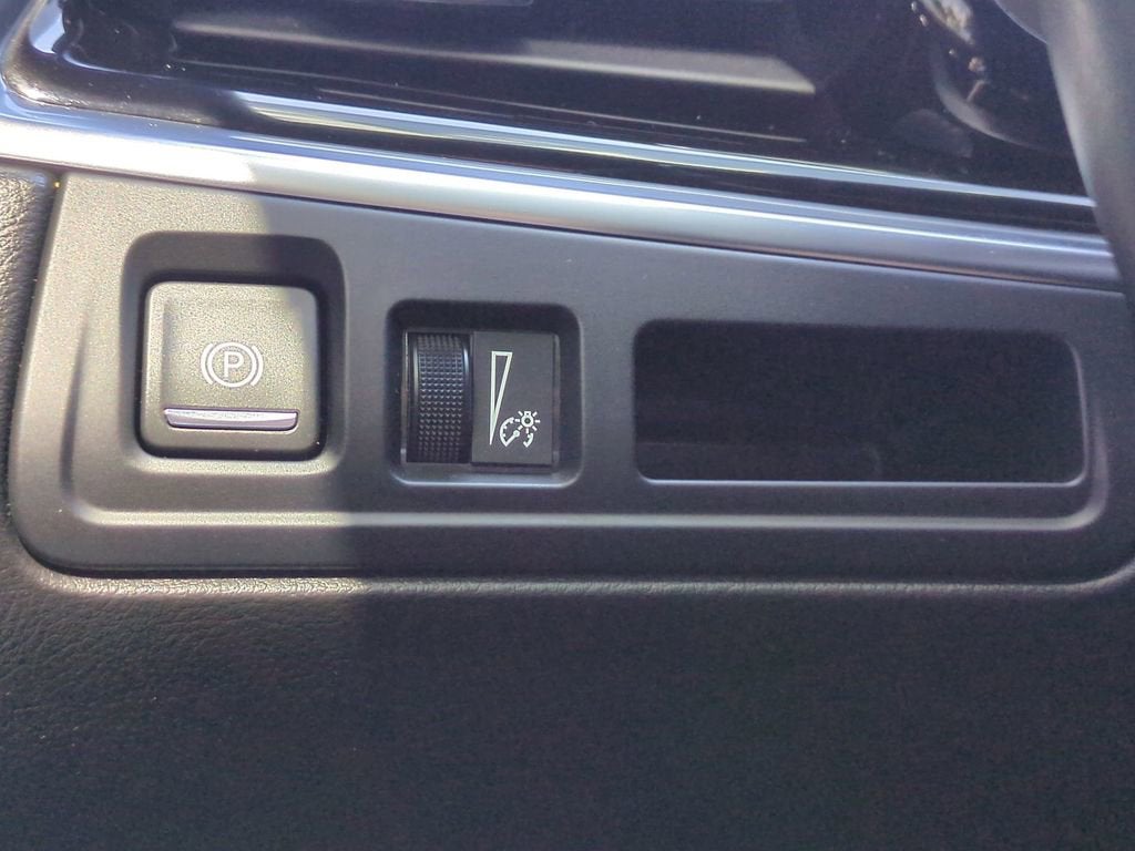 2025 Cadillac XT6 Luxury