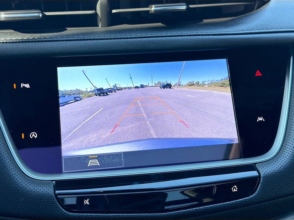 2025 Cadillac XT6 Luxury