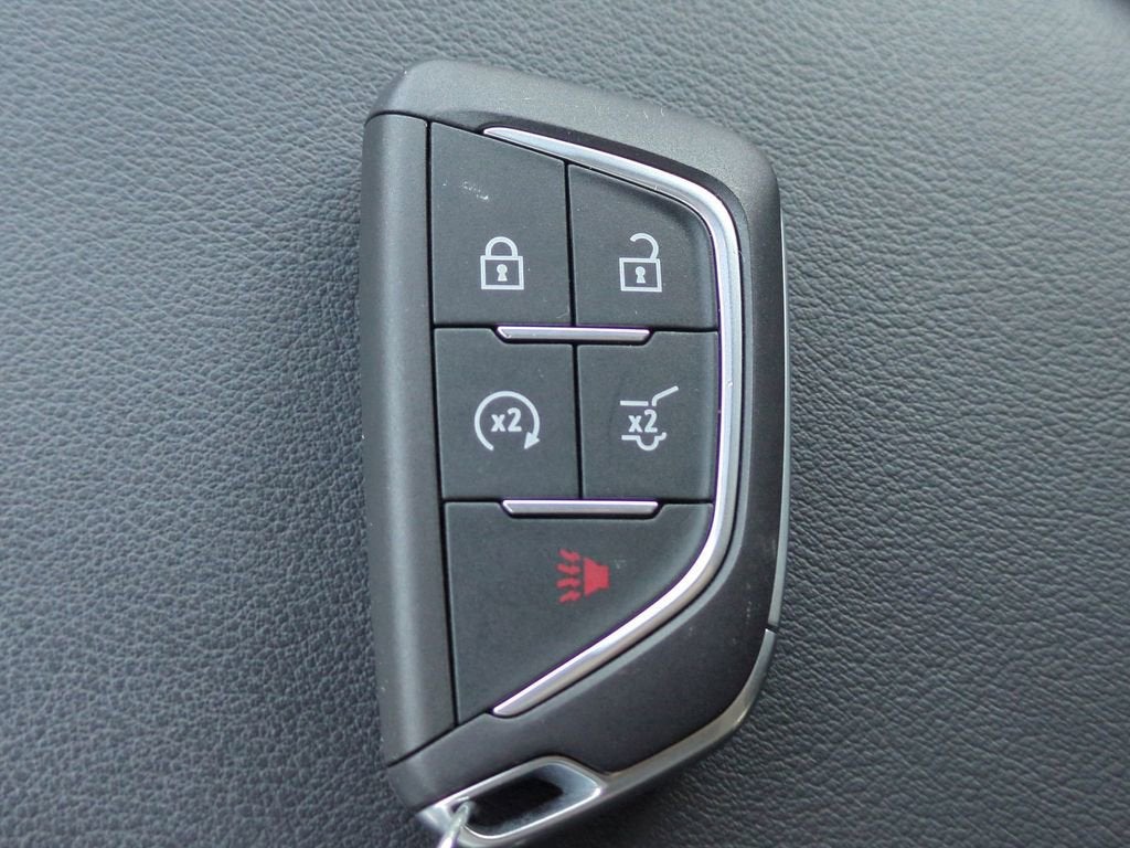 2024 Cadillac LYRIQ Tech