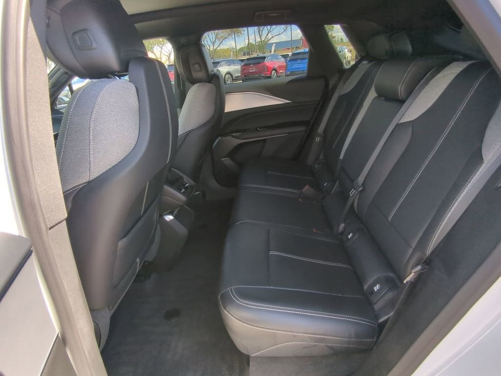 2024 Cadillac LYRIQ Tech