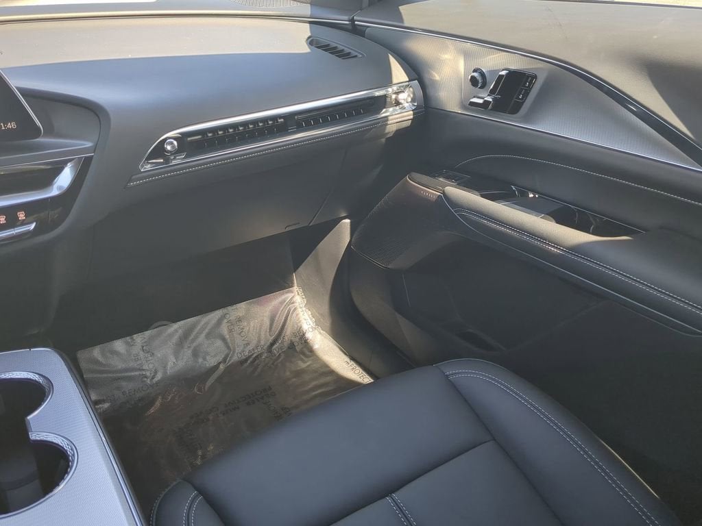 2024 Cadillac LYRIQ Tech