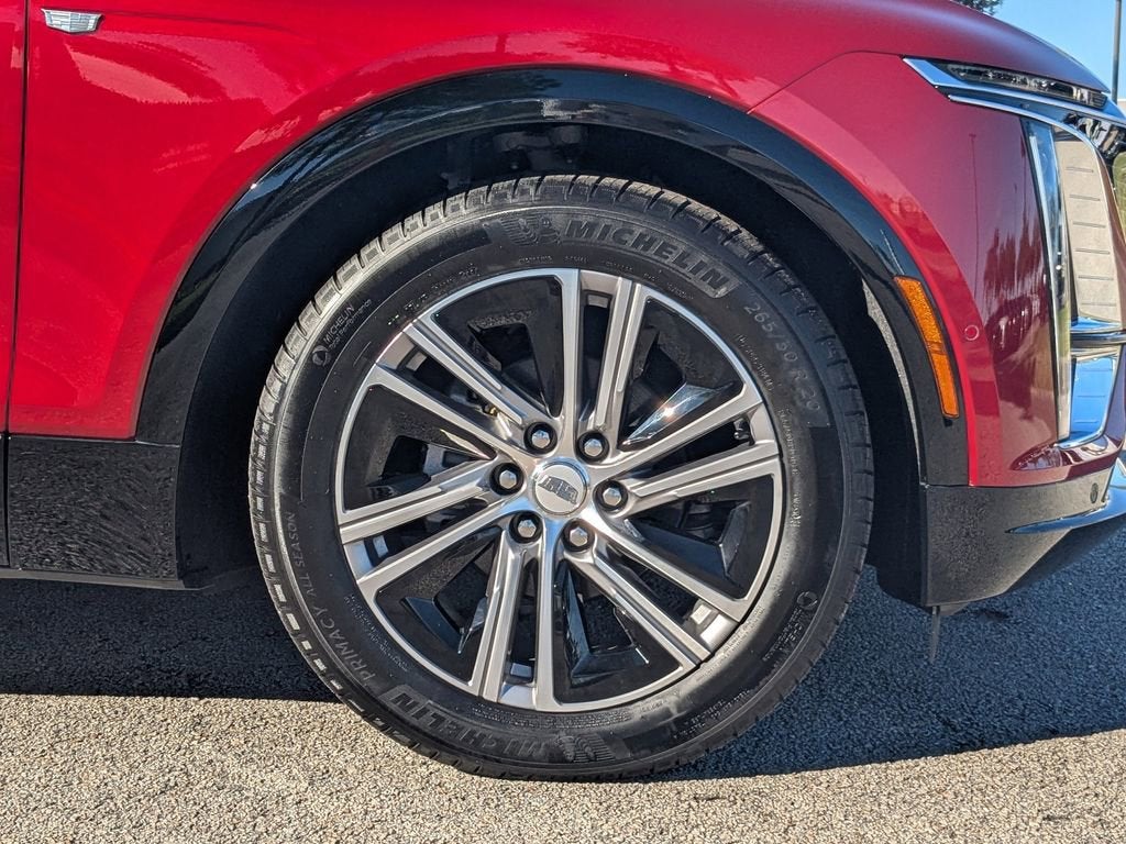 2025 Cadillac LYRIQ Luxury 1