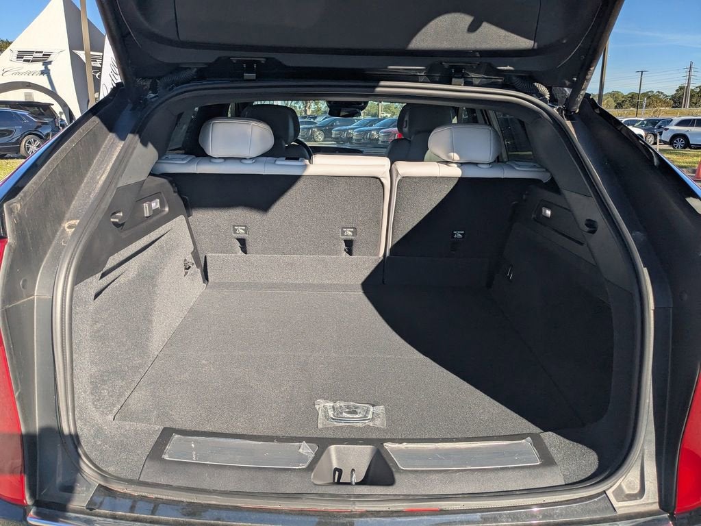 2025 Cadillac LYRIQ Luxury 1