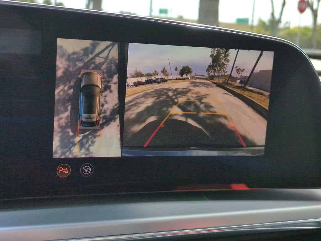 2024 Cadillac LYRIQ Sport 1