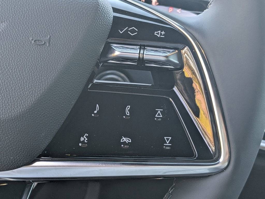 2025 Cadillac LYRIQ Sport 1