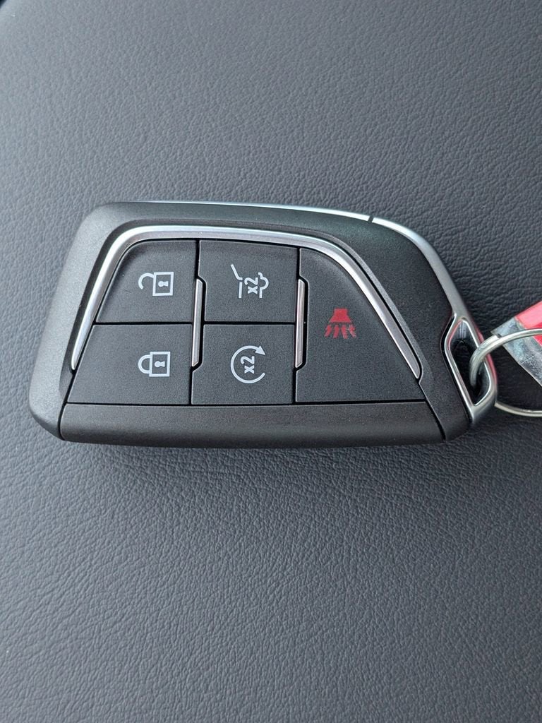 2025 Cadillac LYRIQ Sport 1