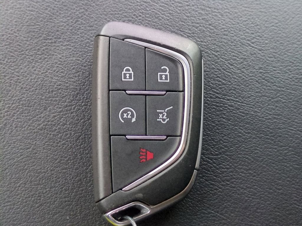 2024 Cadillac LYRIQ Sport 3