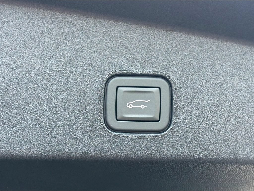 2026 Cadillac LYRIQ Signature Sport