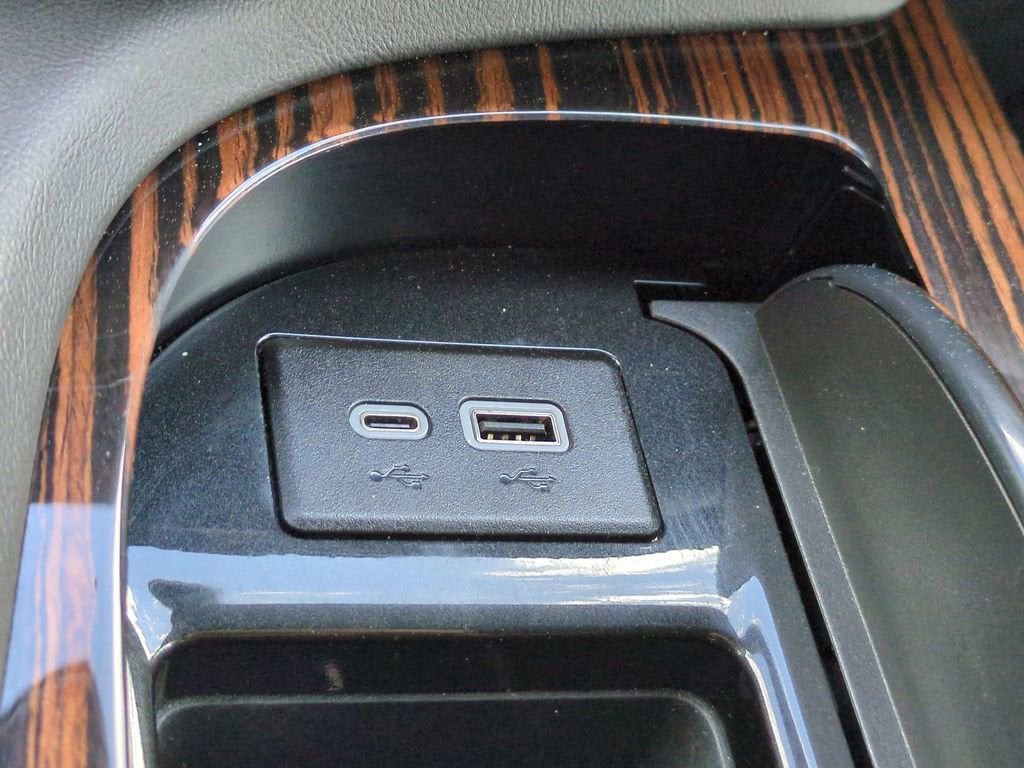 2024 Cadillac Escalade ESV Premium Luxury