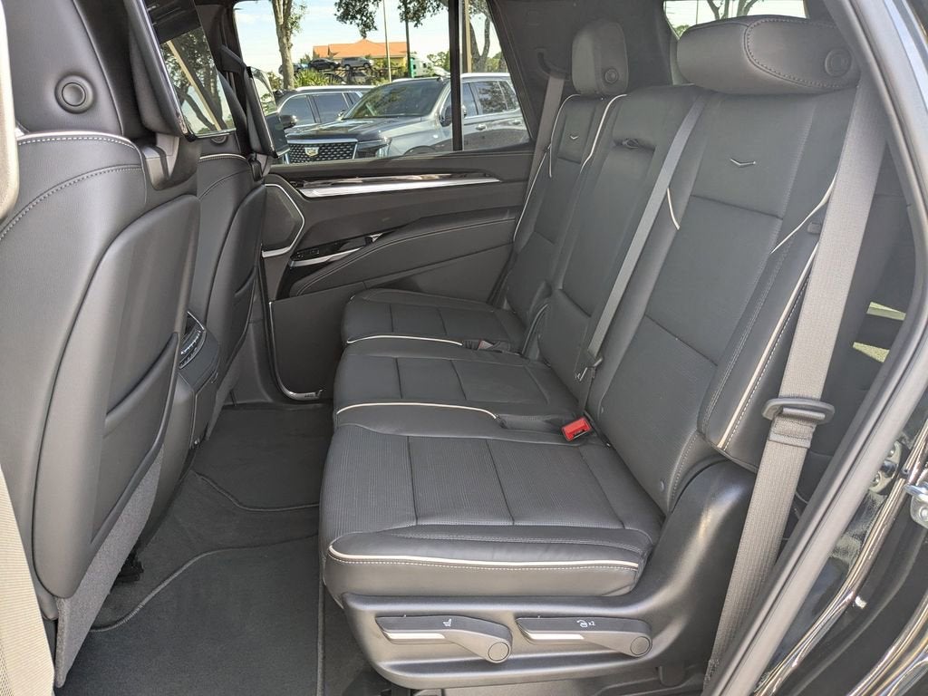 2025 Cadillac Escalade Premium Luxury