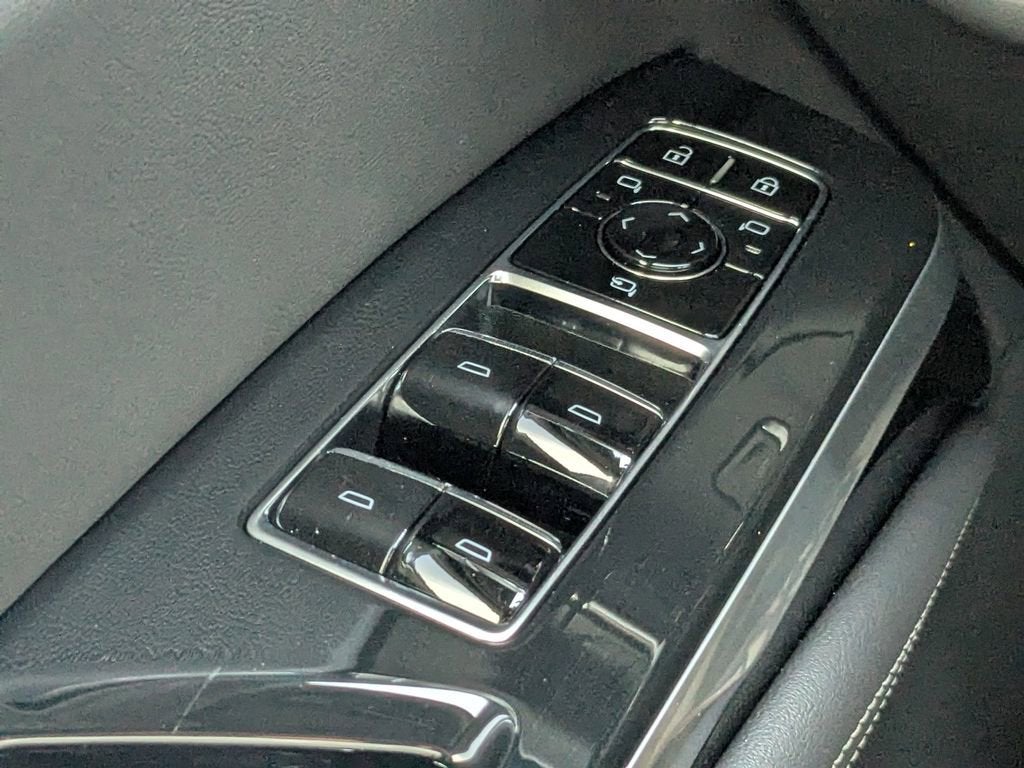 2025 Cadillac Escalade Premium Luxury