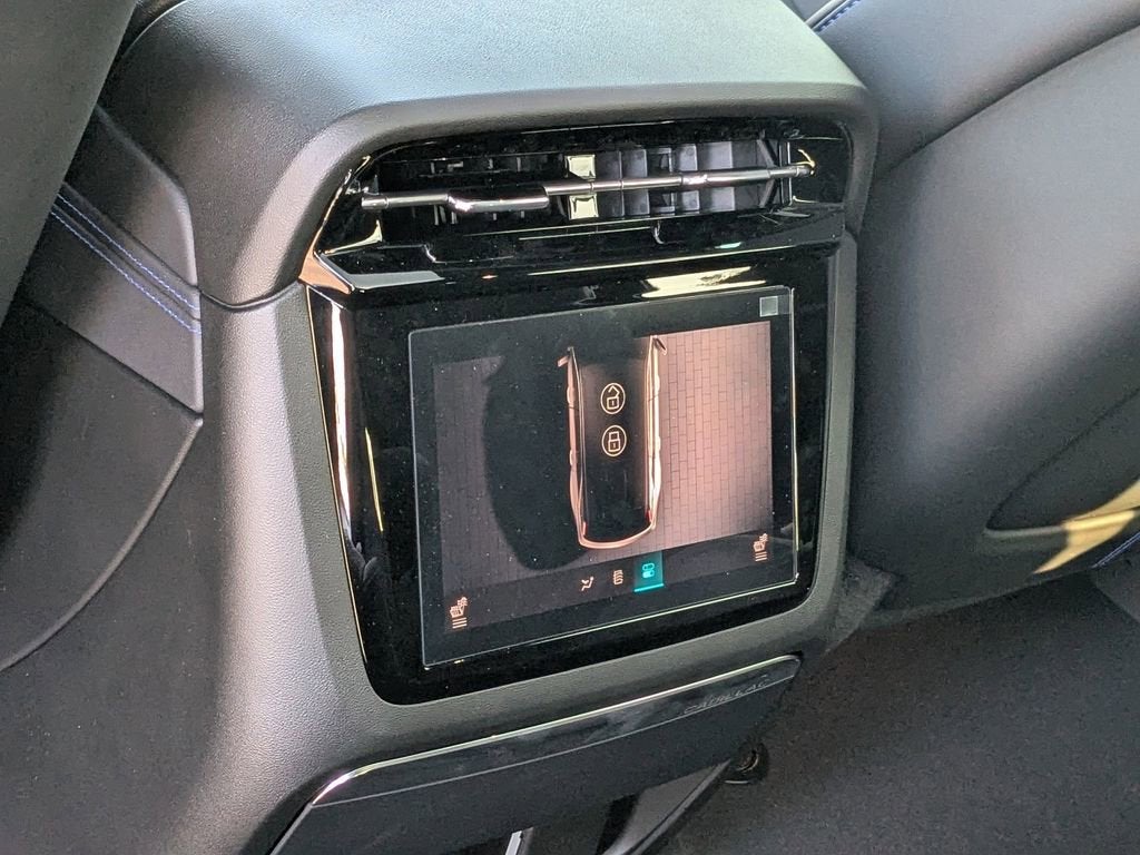 2025 Cadillac ESCALADE IQ Luxury 1