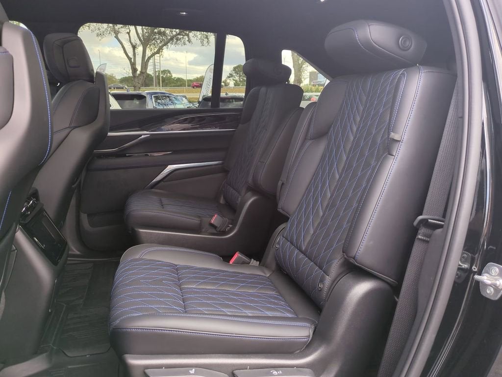 2026 Cadillac ESCALADE IQ Luxury