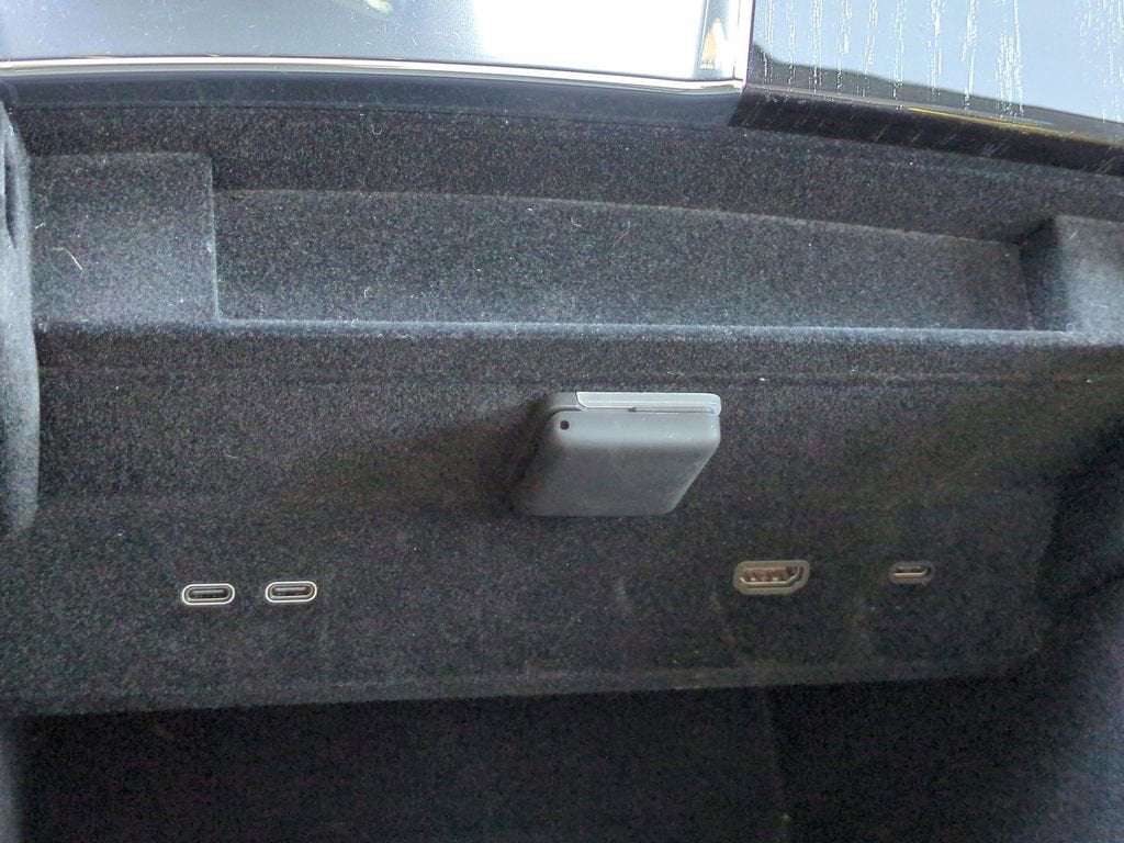 2025 Cadillac ESCALADE IQ Sport 1