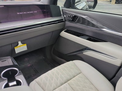 2025 Cadillac ESCALADE IQ Sport 1