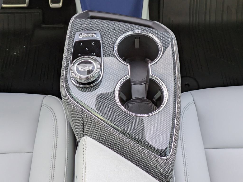 2026 Cadillac OPTIQ Luxury