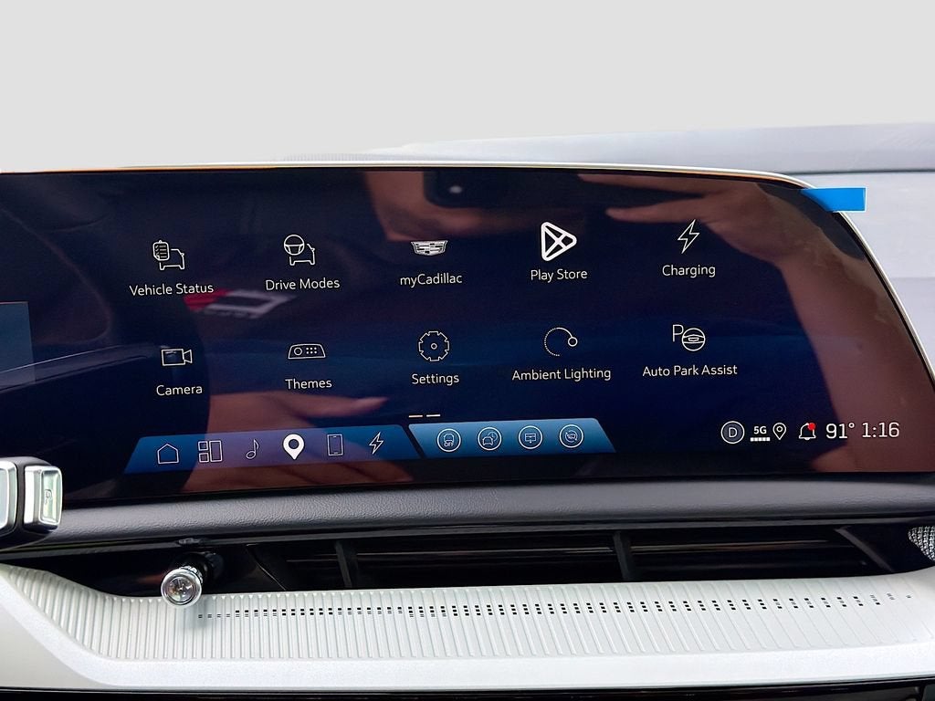 2026 Cadillac OPTIQ Luxury