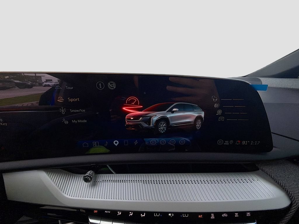 2026 Cadillac OPTIQ Luxury