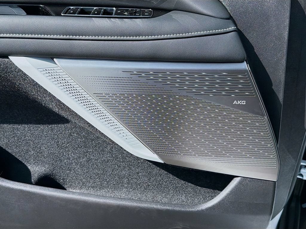 2027 Cadillac OPTIQ Luxury