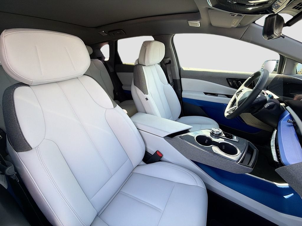 2027 Cadillac OPTIQ Luxury