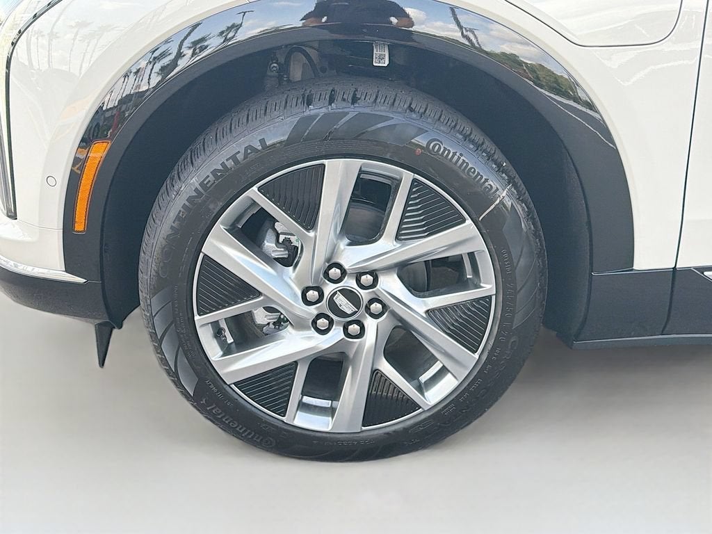 2027 Cadillac OPTIQ Luxury