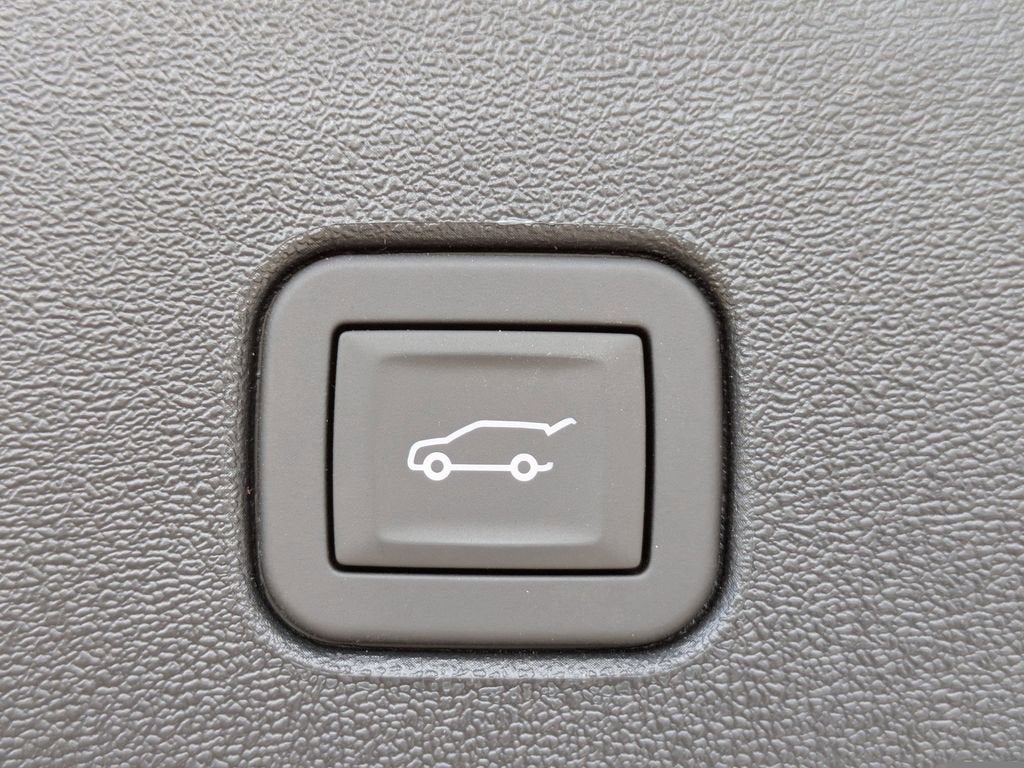 2026 Cadillac OPTIQ Premium Luxury