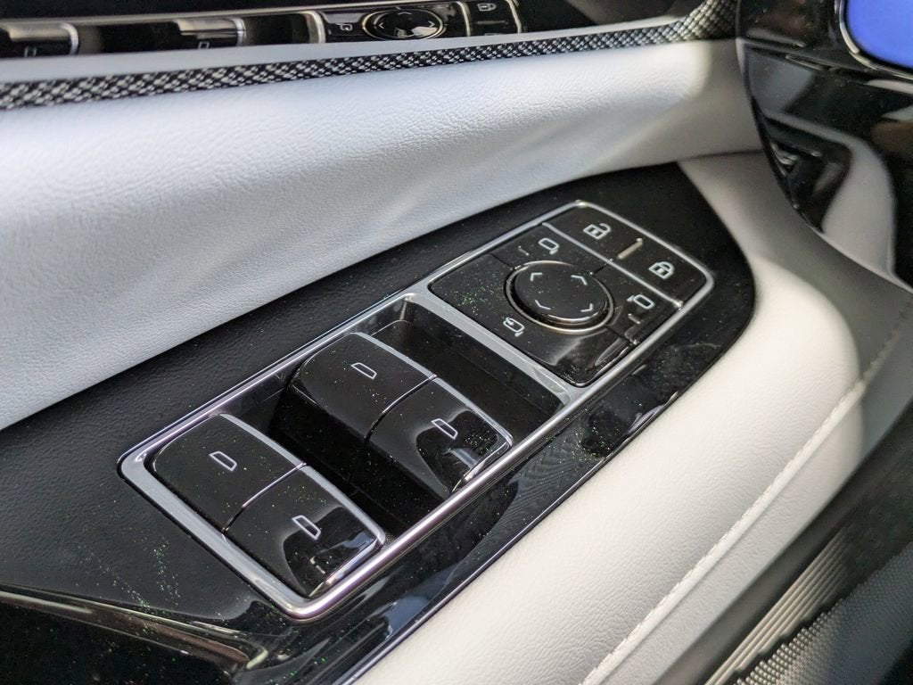 2026 Cadillac OPTIQ Premium Luxury