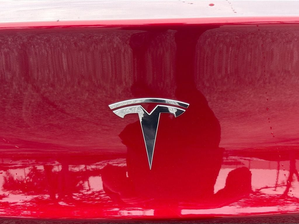 2025 Tesla Model Y Long Range
