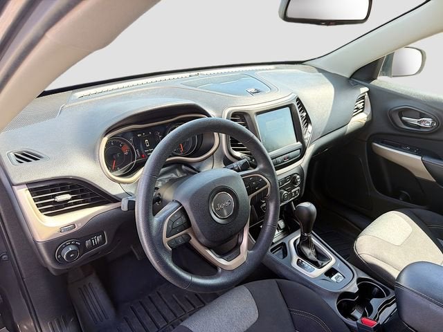 2018 Jeep Cherokee Latitude Tech Connect