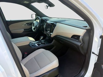 2022 Chevrolet Traverse LS