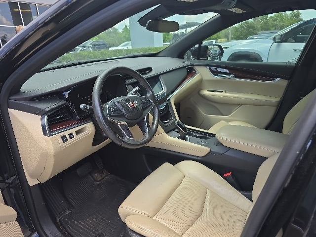 2017 Cadillac XT5 Luxury FWD