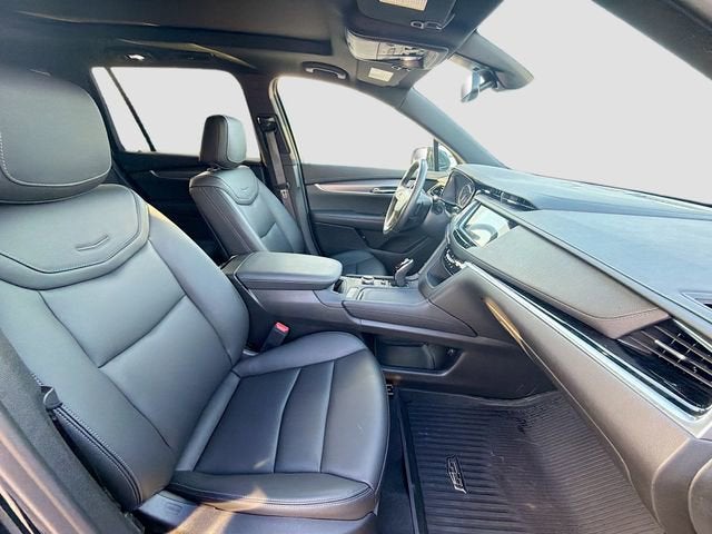 2024 Cadillac XT6 Luxury