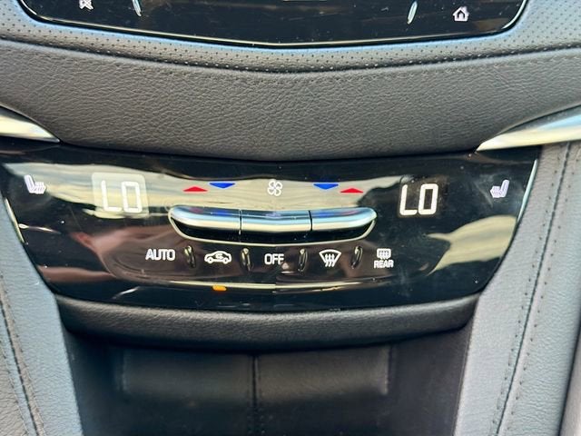 2024 Cadillac XT6 Luxury