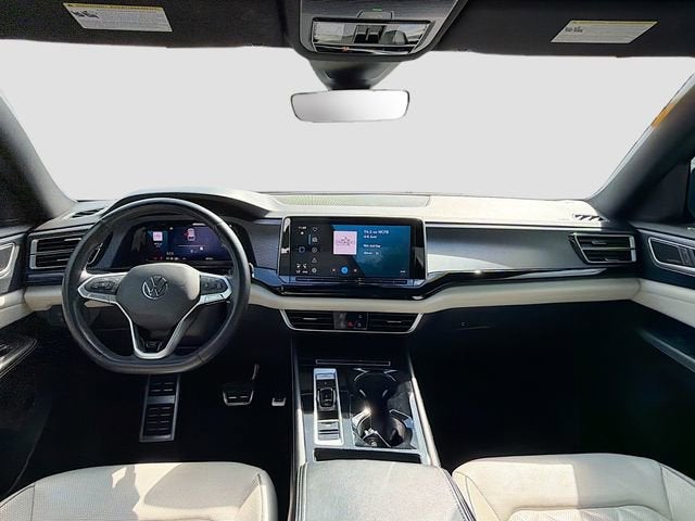 2024 Volkswagen Atlas Cross Sport 2.0T SEL Premium R-Line