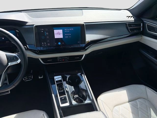 2024 Volkswagen Atlas Cross Sport 2.0T SEL Premium R-Line