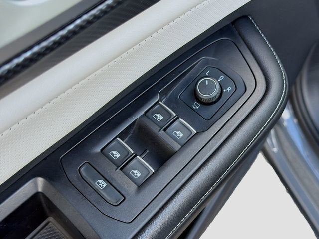 2024 Volkswagen Atlas Cross Sport 2.0T SEL Premium R-Line