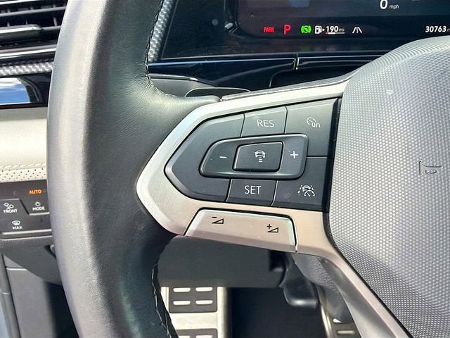 2024 Volkswagen Atlas Cross Sport 2.0T SEL Premium R-Line