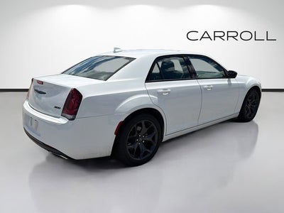2023 Chrysler 300 Touring