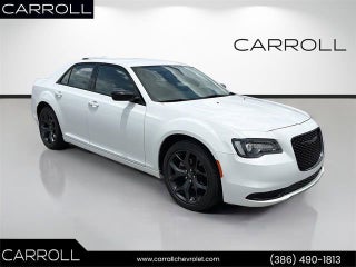 2023 Chrysler 300 Touring
