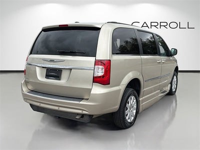 2015 Chrysler Town & Country Touring