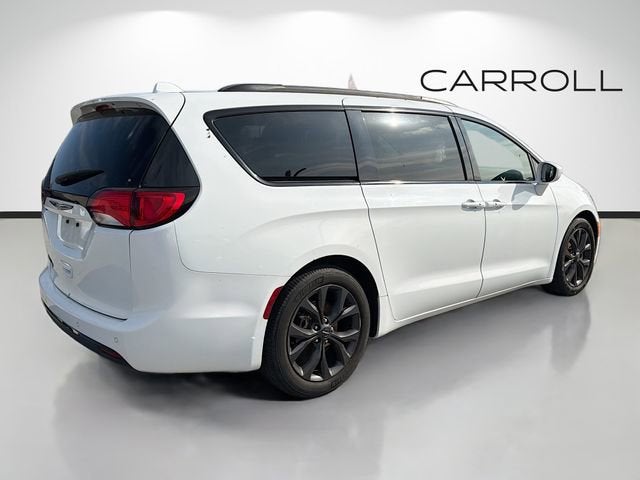 2018 Chrysler Pacifica Touring Plus